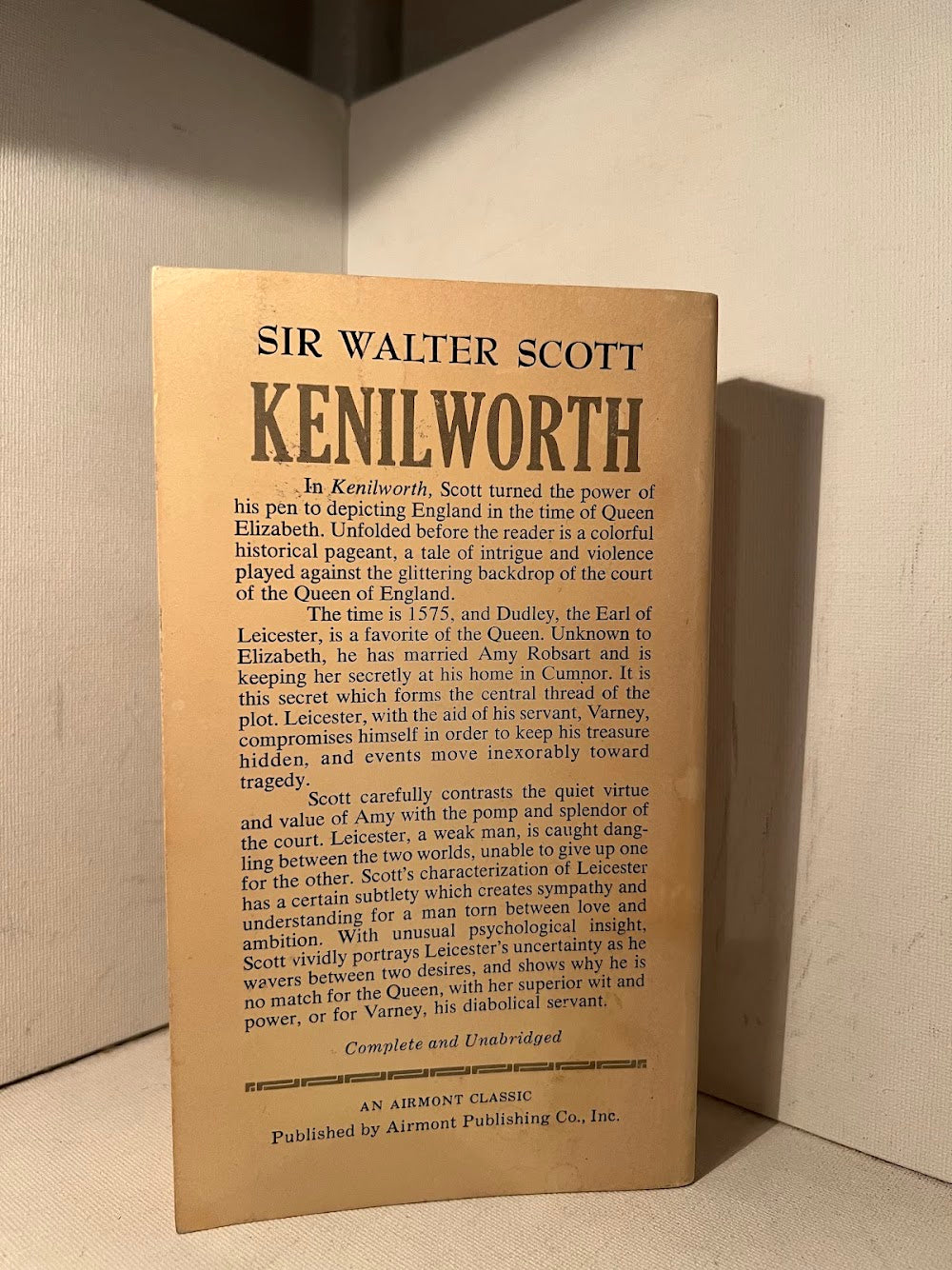 Kenilworth by Sir Walter Scott