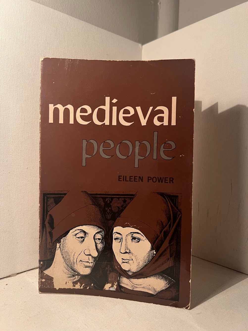 Medieval People by Eileen Power