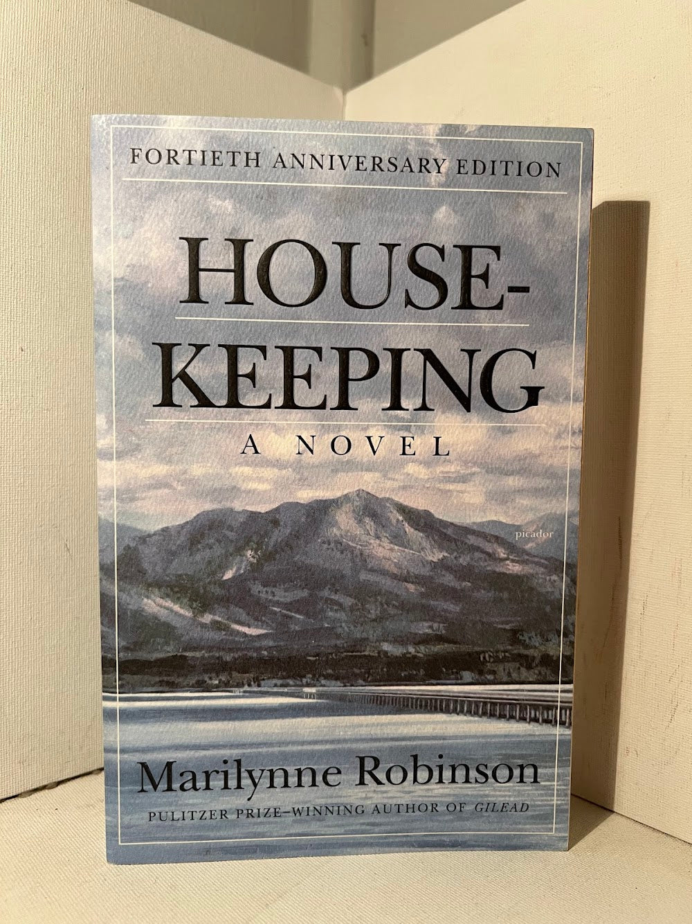 House-Keeping by Marilynne Robinson