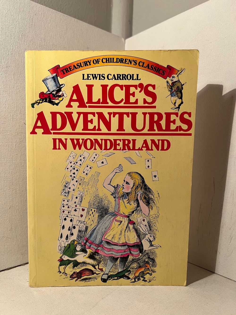 Alice's Adventures in Wonderland by Lewis Carroll