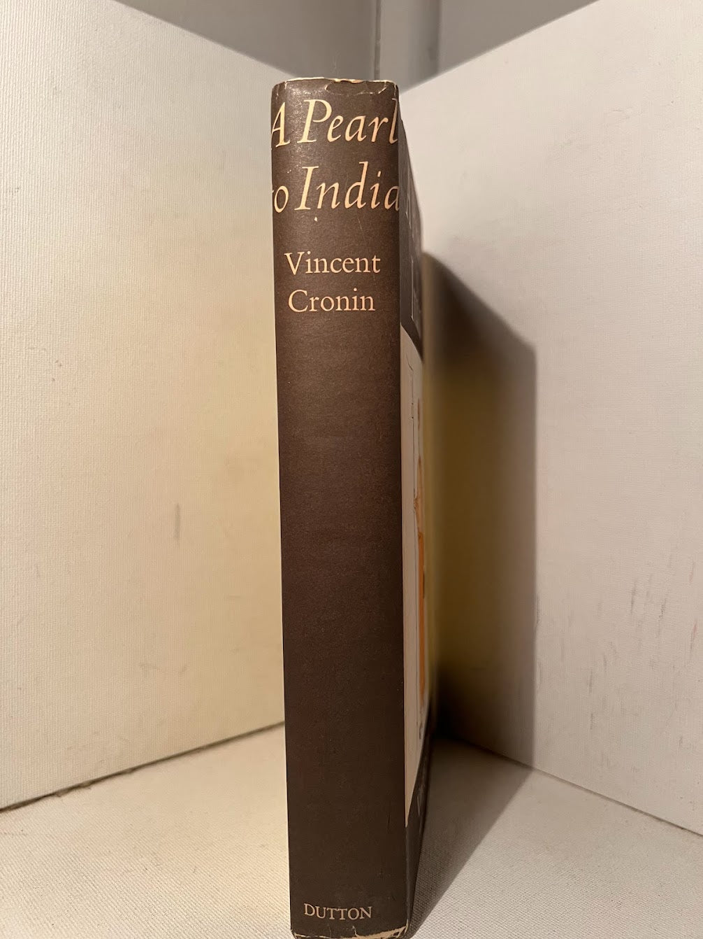 A Pearl to India by Vincent Cronin